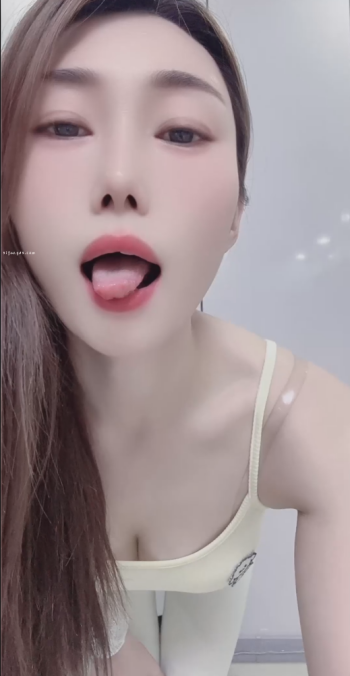 QQ20251021-083527.png